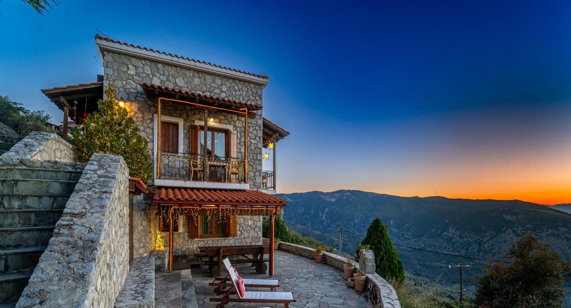 Rock Dandy Deluxe Chalet In Arachova - Delphi, Sauna, Prv Parking, Amazing View Esterno foto