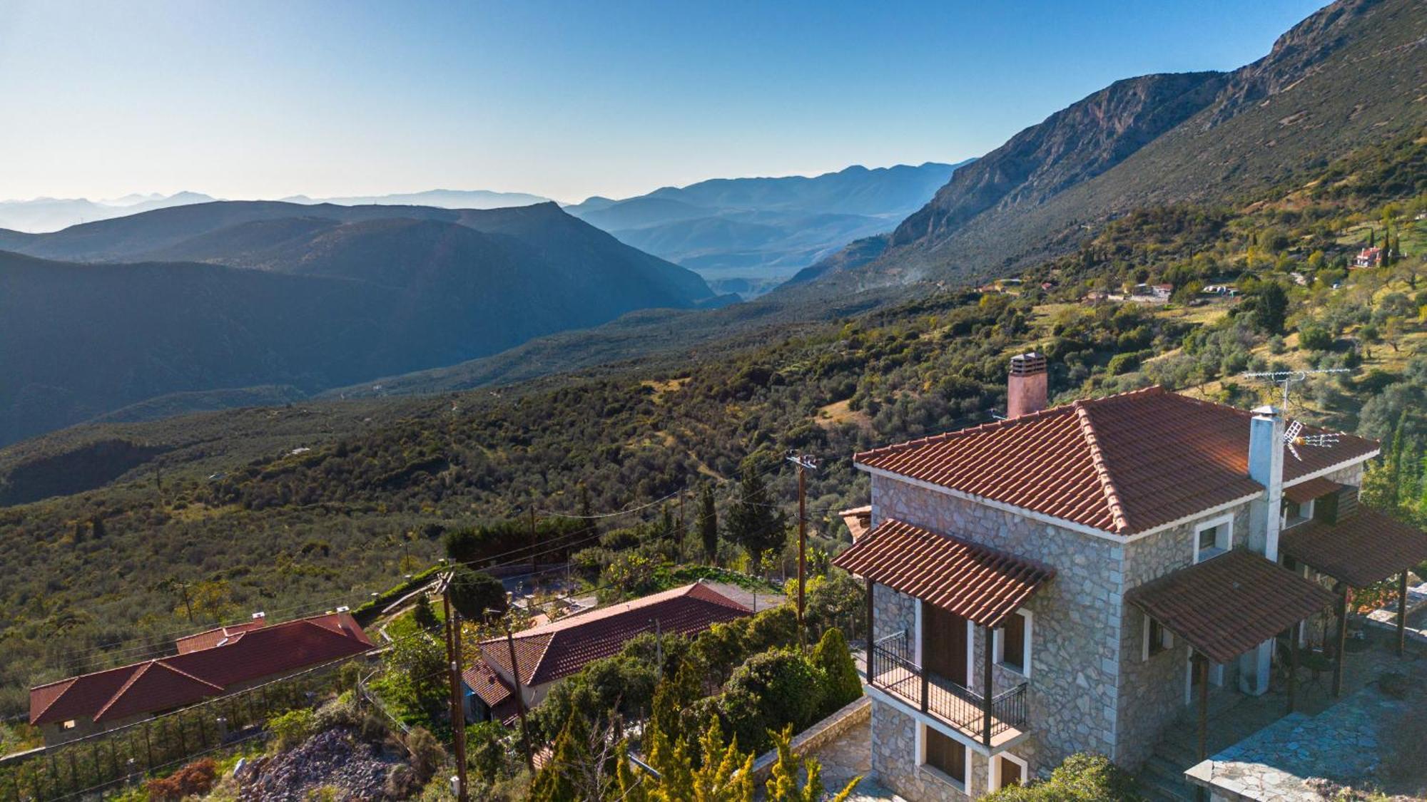 Rock Dandy Deluxe Chalet In Arachova - Delphi, Sauna, Prv Parking, Amazing View Esterno foto