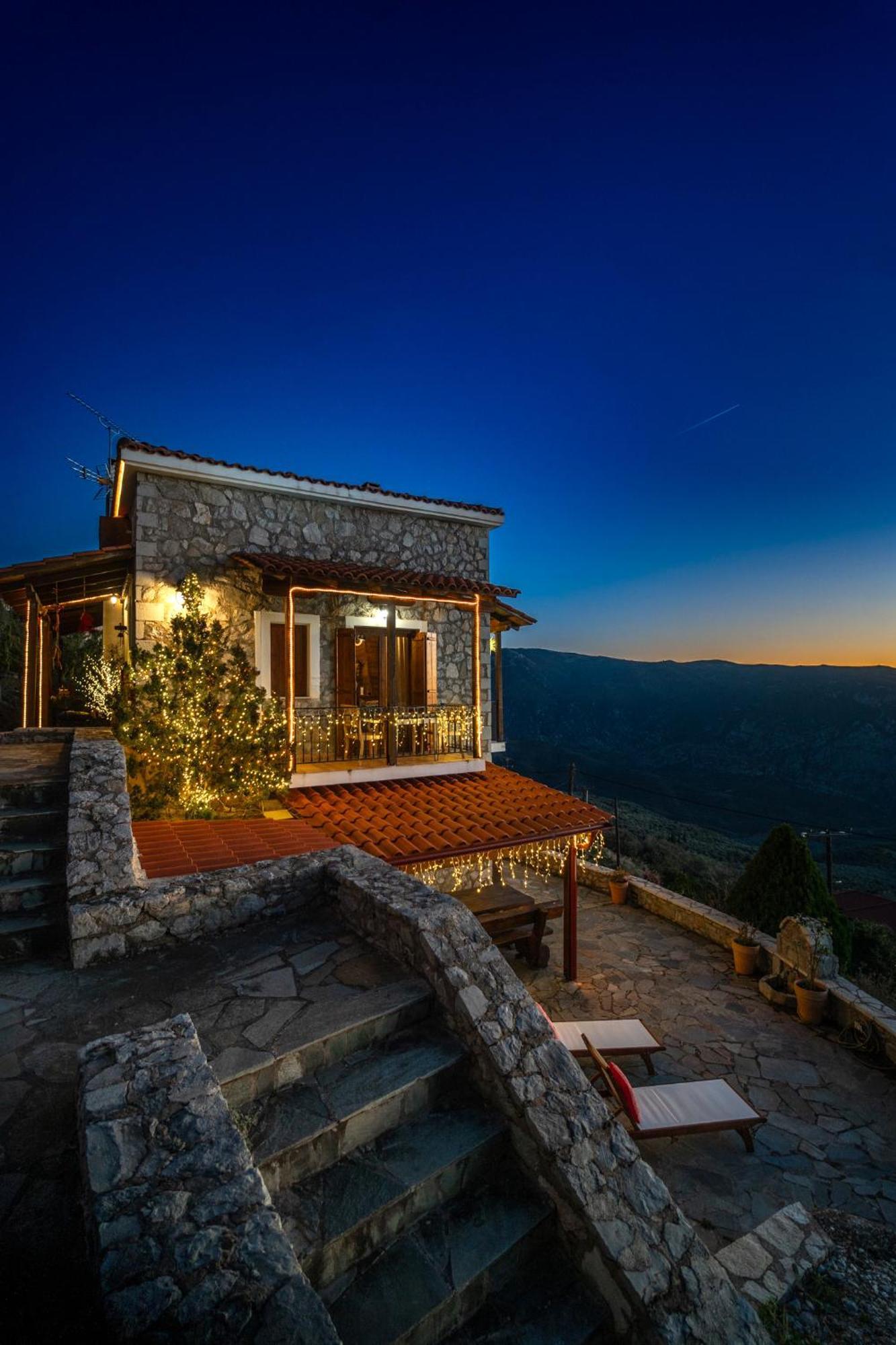 Rock Dandy Deluxe Chalet In Arachova - Delphi, Sauna, Prv Parking, Amazing View Esterno foto