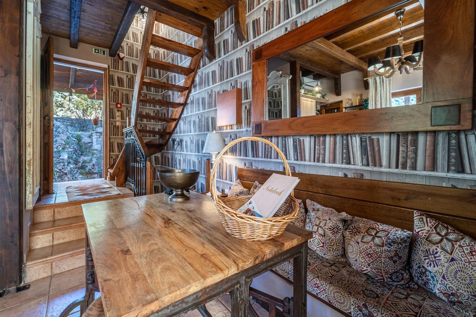 Rock Dandy Deluxe Chalet In Arachova - Delphi, Sauna, Prv Parking, Amazing View Esterno foto